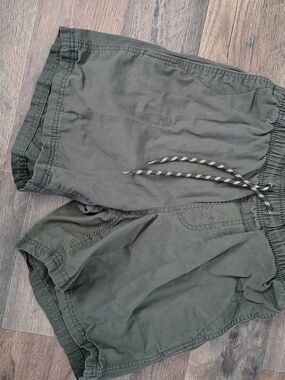 Amazon Essentials Olive Drawstring Casual Shorts